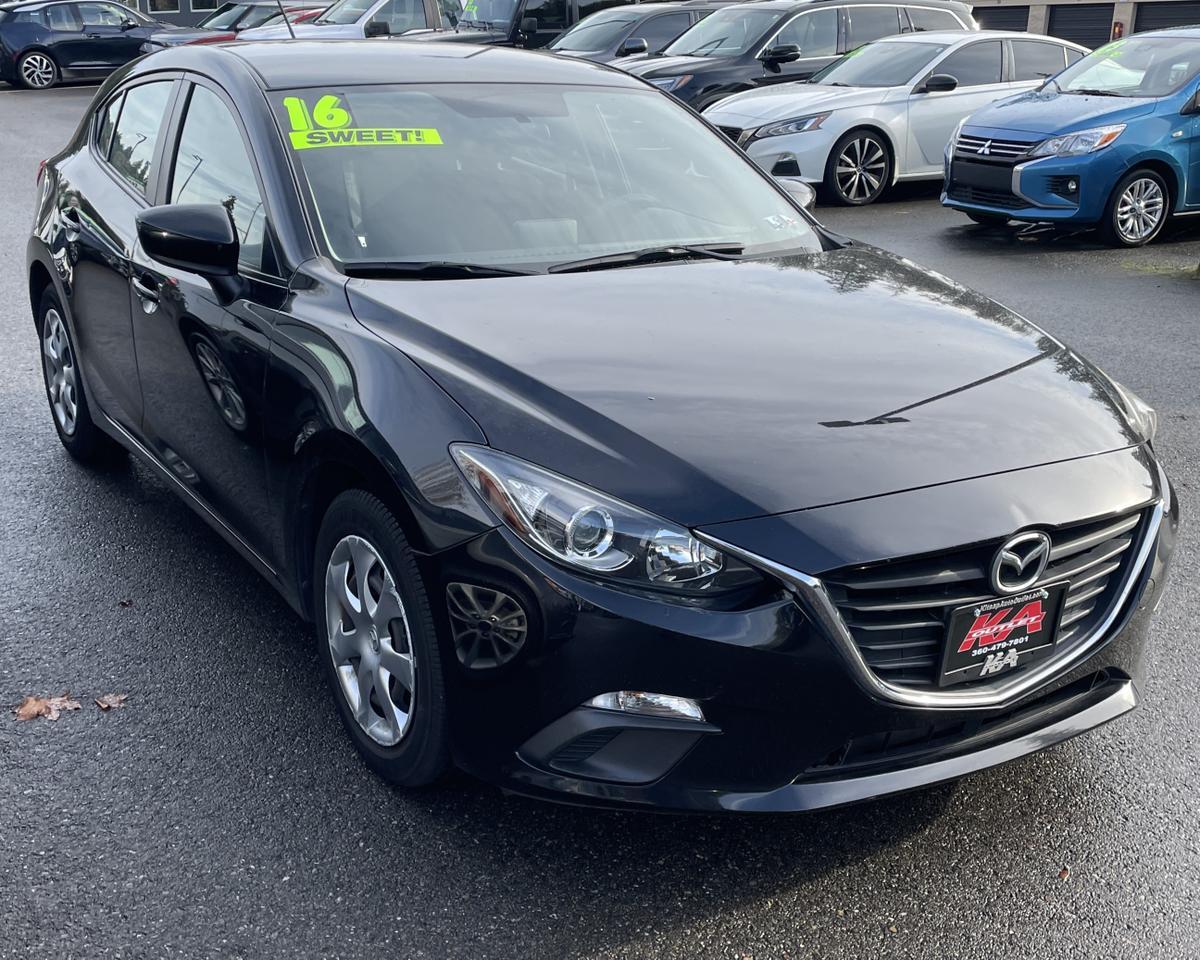 2016 Mazda MAZDA3 i Sport Hatchback 4D
