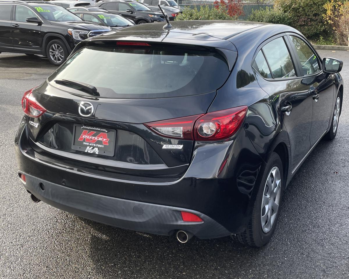 2016 Mazda MAZDA3 i Sport Hatchback 4D