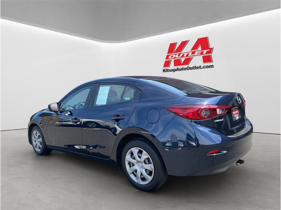 2016 Mazda MAZDA3 i Sport Sedan 4D