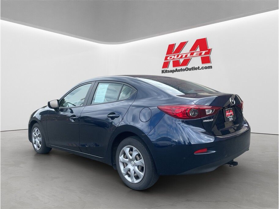2016 Mazda MAZDA3 i Sport Sedan 4D
