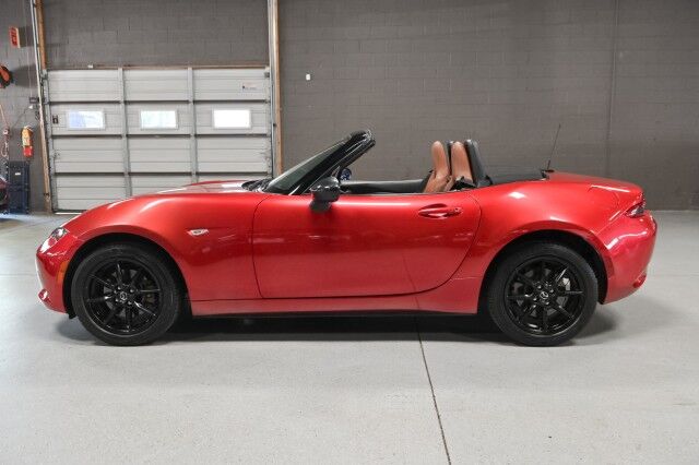 2016 Mazda MX-5 Miata Sport 2dr Convertible