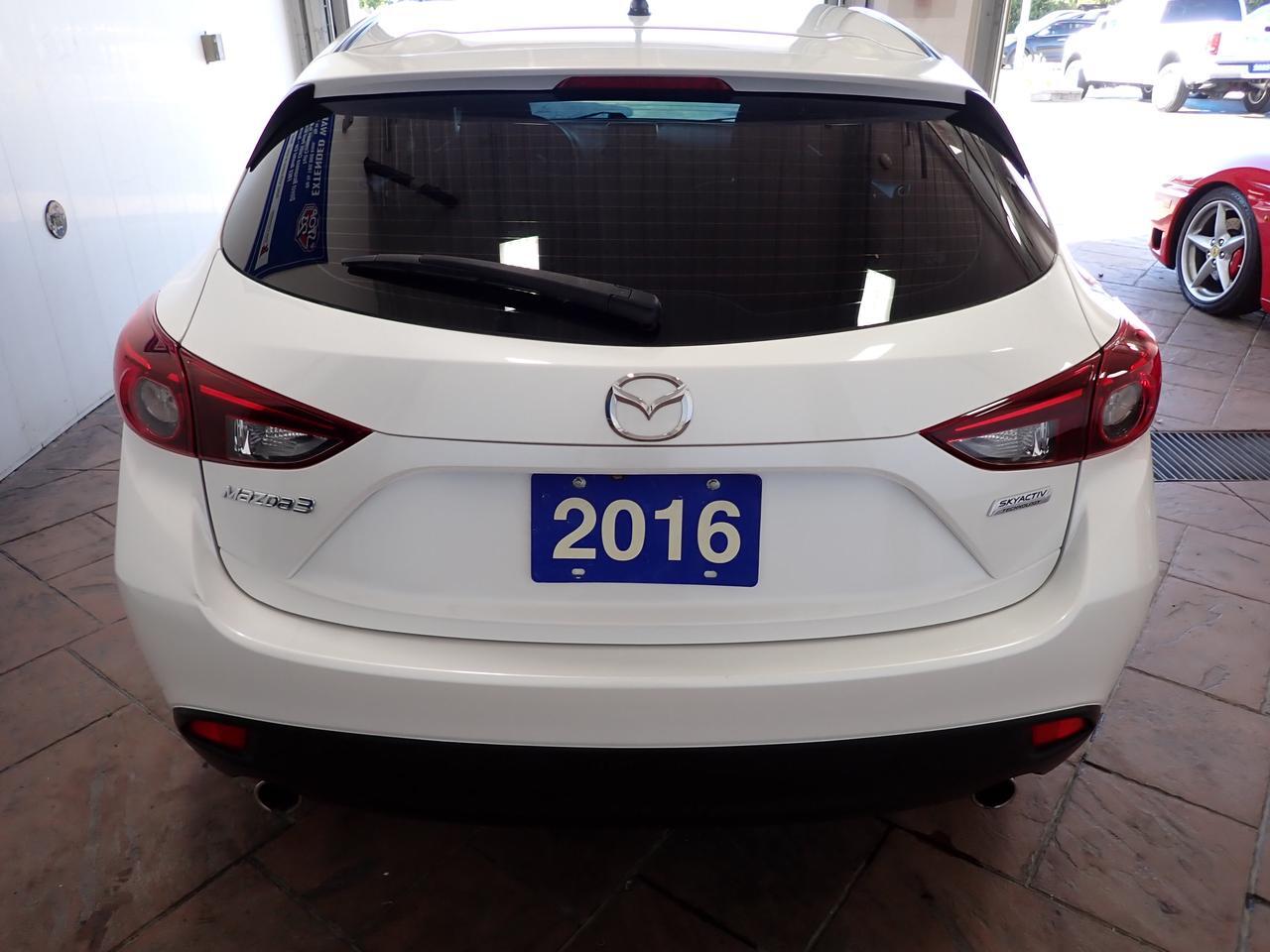 2016 Mazda Mazda3 GX 4DR HATCHBACK SPORT *MANUAL* Listowel ON