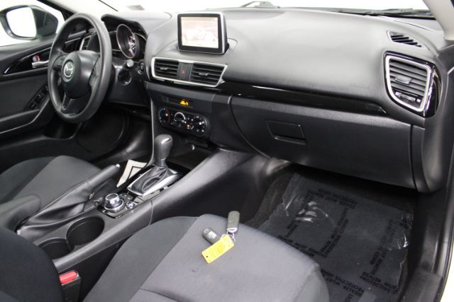 2016 Mazda Mazda3 Hatchback i Sport Chantilly VA
