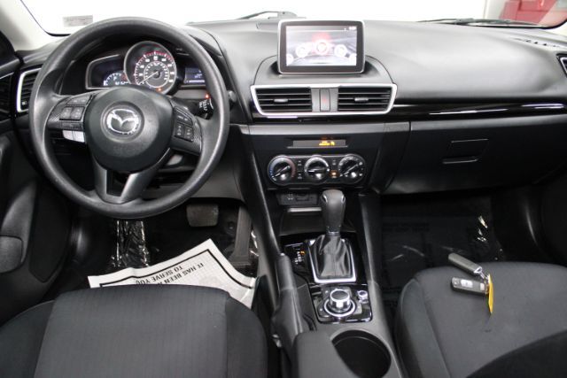 2016 Mazda Mazda3 Hatchback i Sport