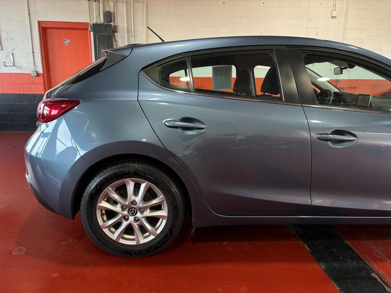 2016 Mazda Mazda3 Hatchback i Sport Franklin OH