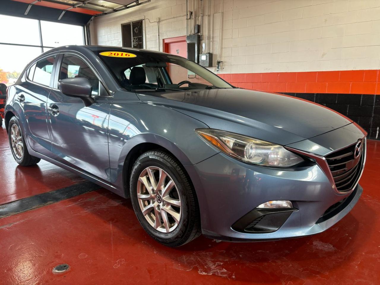 2016 Mazda Mazda3 Hatchback i Sport Franklin OH