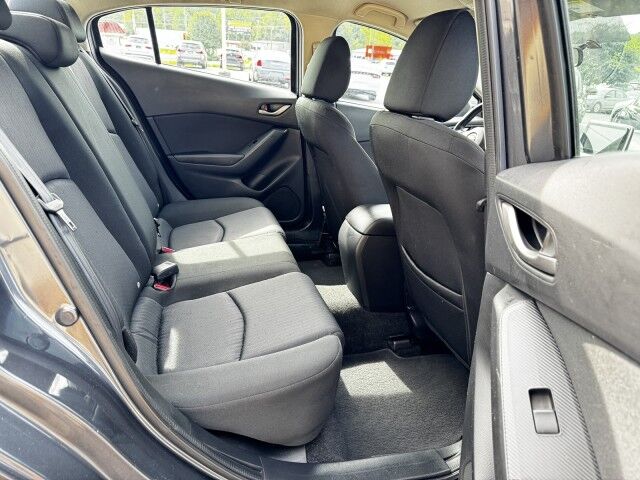 2016 Mazda Mazda3 i Sport Conover NC
