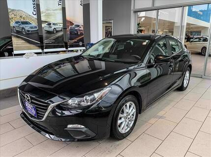 2016_Mazda_Mazda3_i Sport_ Oshkosh WI