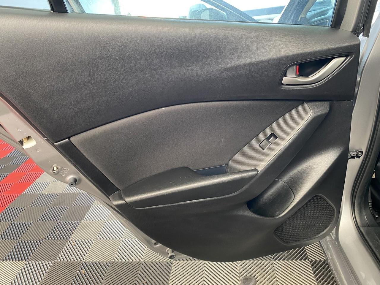2016 Mazda Mazda3 i Sport Richmond Hill NY