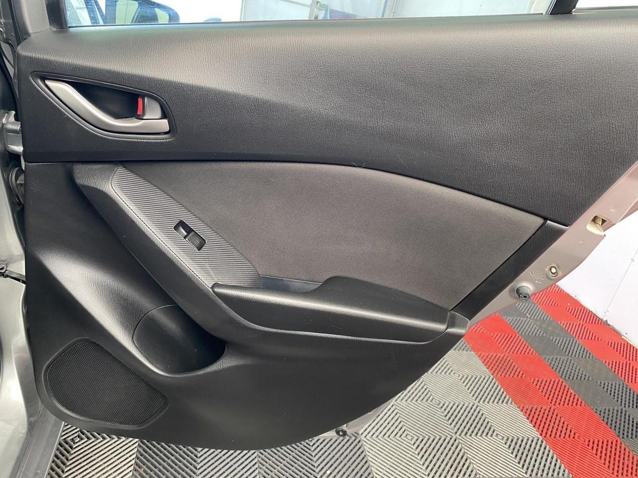 2016 Mazda Mazda3 i Sport Richmond Hill NY