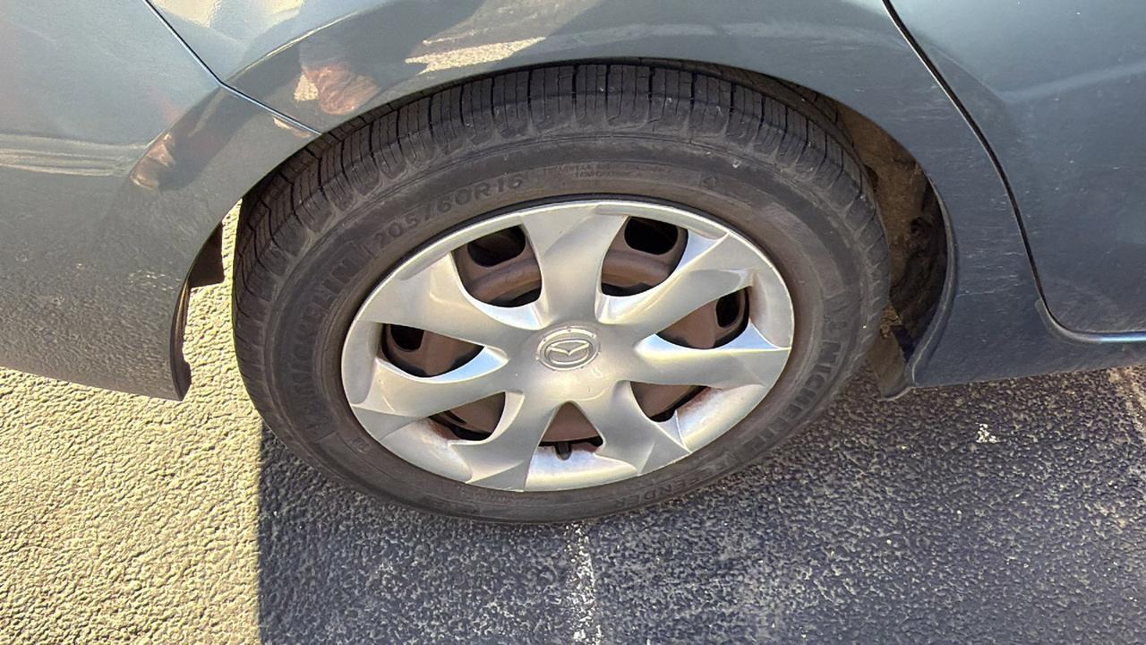 2016 Mazda Mazda3 i Sport San Antonio TX