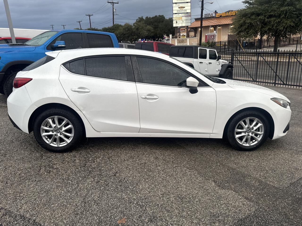 2016 Mazda Mazda3 i Touring