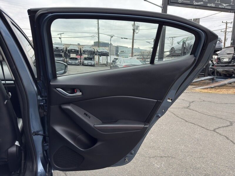 2016 Mazda Mazda3 s Touring Hatchback Arlington VA