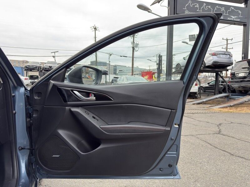 2016 Mazda Mazda3 s Touring Hatchback Arlington VA