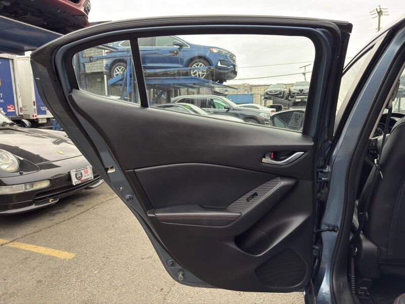 2016 Mazda Mazda3 s Touring Hatchback Arlington VA