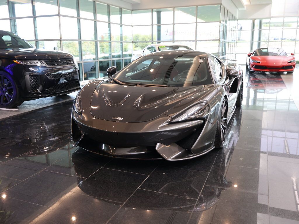 2016 McLaren 570S Base