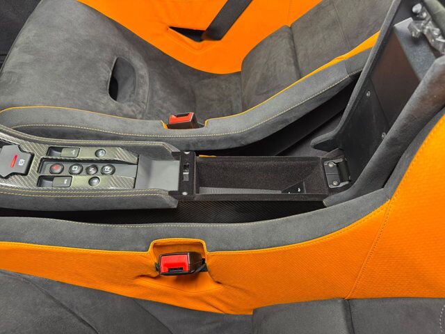 2016 McLaren 675LT Spider MSO Cerberus Pearl paint, Meridian audio system, P1 seats AND MUCH MORE!! Fort Lauderdale FL