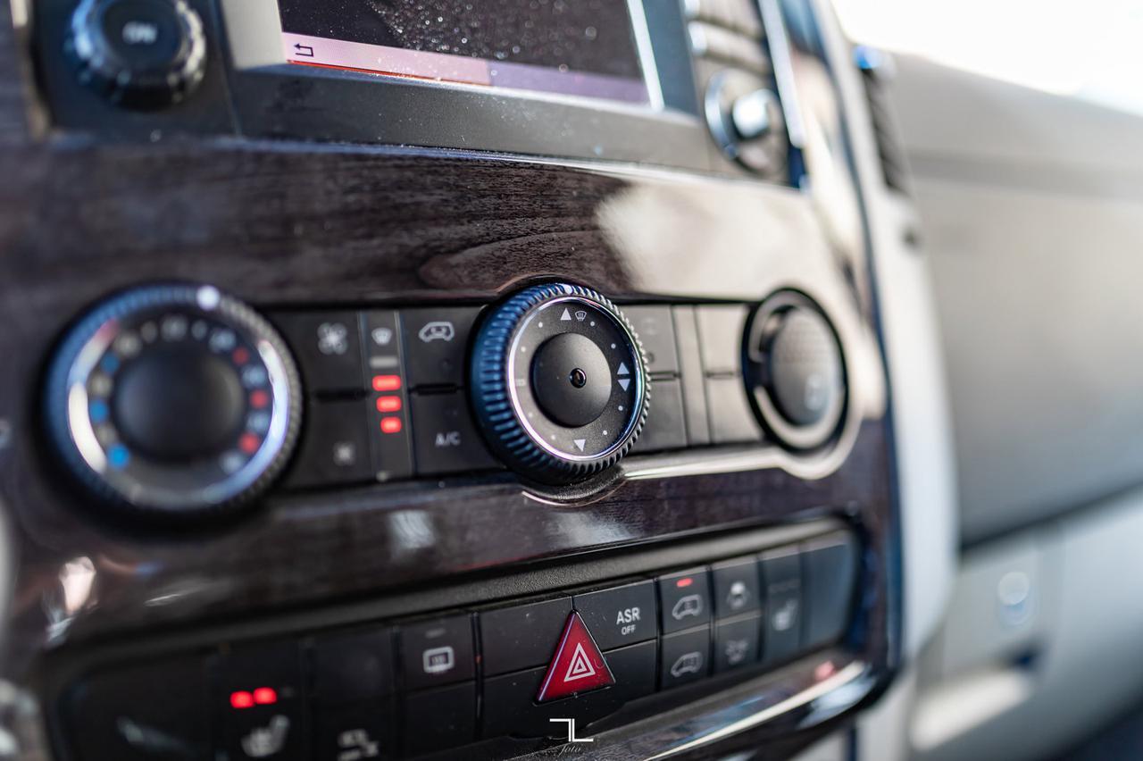 2016 Mercedes-Benz 2500 4x4 Road Trek Agile SS Diesel Red Deer AB