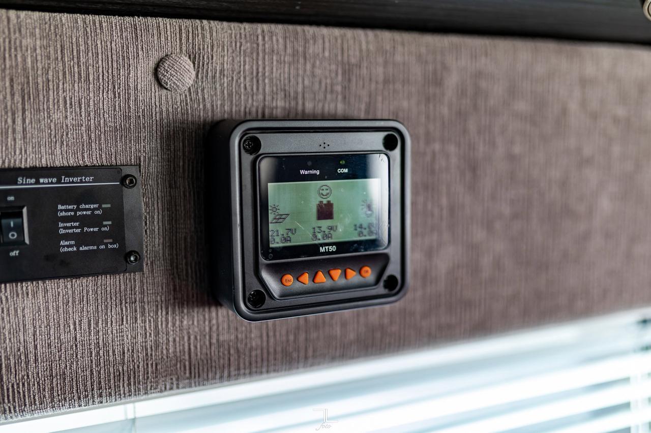 2016 Mercedes-Benz 2500 4x4 Road Trek Agile SS Diesel Red Deer AB