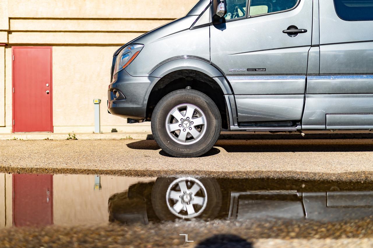 2016 Mercedes-Benz 2500 4x4 Road Trek Agile SS Diesel Red Deer AB