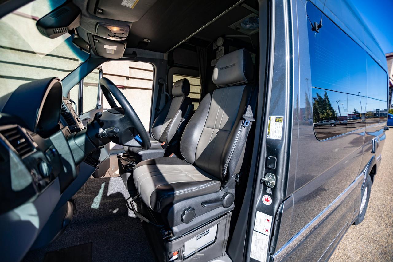 2016 Mercedes-Benz 2500 4x4 Road Trek Agile SS Diesel Red Deer AB