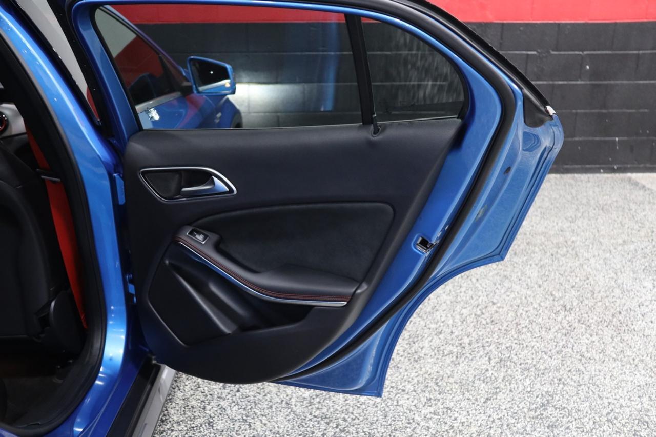 2016 Mercedes-Benz AMG GLA 45 4MATIC w/Performance Pkgs 4dr Sedan Skokie IL