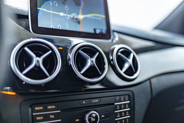 2016 Mercedes-Benz B-250 4Matic Sports Tourer Leather Nav BCam Red Deer AB