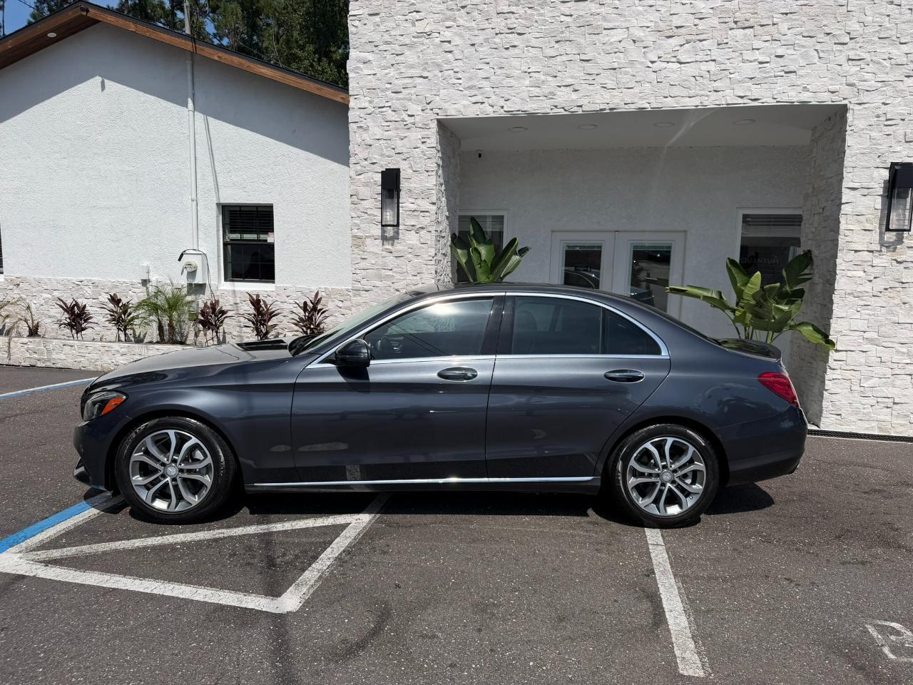 2016 Mercedes-Benz C-Class 4dr Sdn C 300 RWD