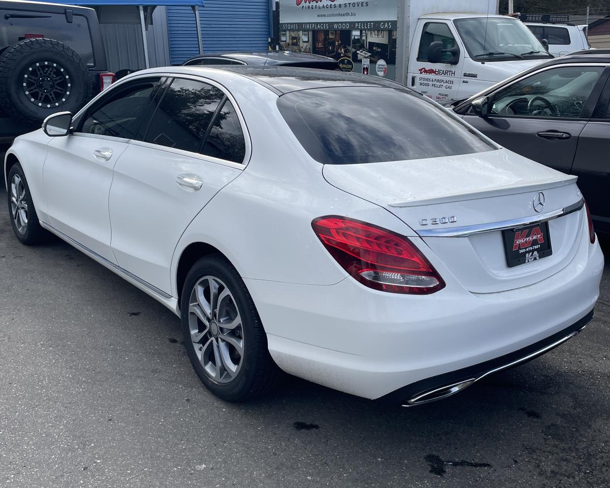 2016 Mercedes-Benz C-Class C 300 4MATIC Sedan 4D