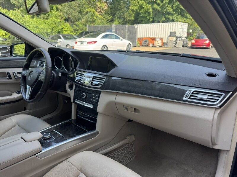 2016 Mercedes-Benz E350 Luxury 4Matic Willow Grove PA