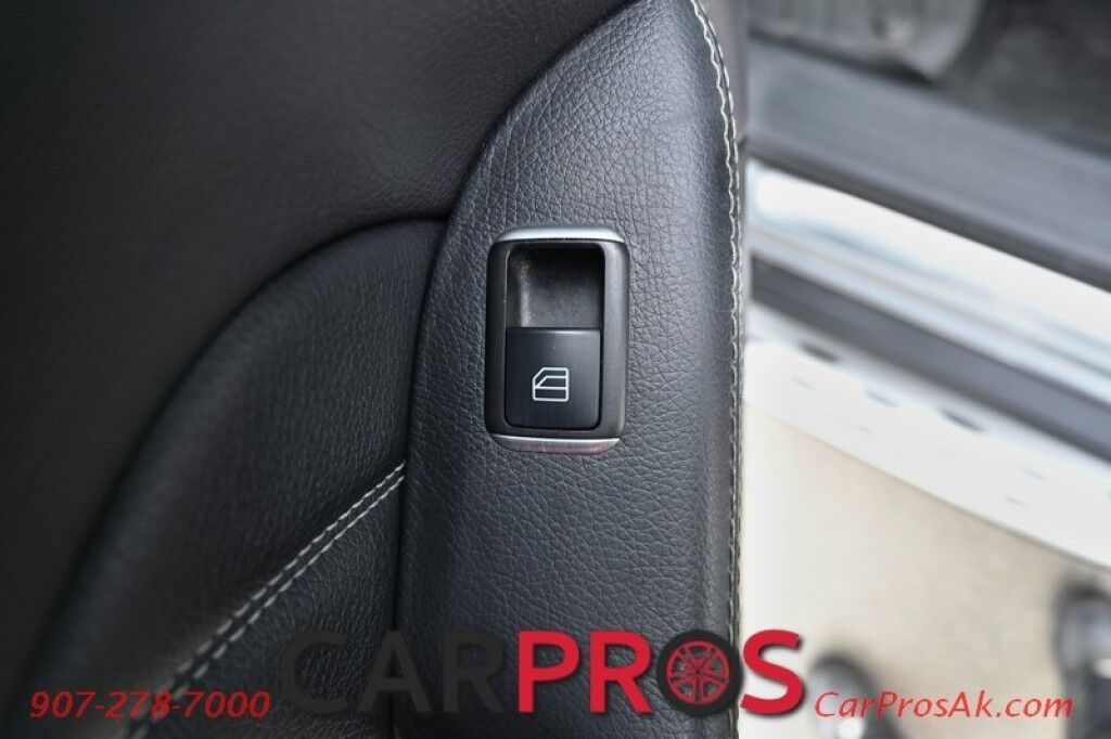 2016 Mercedes-Benz GL 450 Premium Package - All Wheel Drive - Front / Rear Heated Leather Seats - Panoramic Sunroof - Harman/Kardon Speakers - 3rd Row Seating - Tow Package - Bi-Xenon Headlights - Blind Spot Assist Anchorage AK