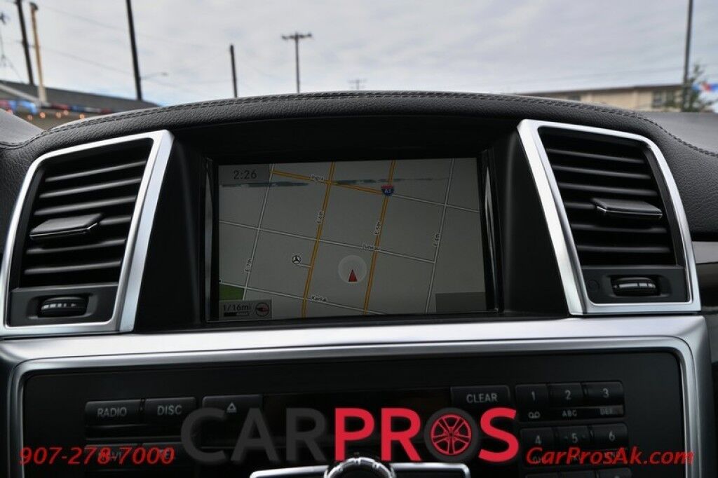 2016 Mercedes-Benz GL 450 Premium Package - All Wheel Drive - Front / Rear Heated Leather Seats - Panoramic Sunroof - Harman/Kardon Speakers - 3rd Row Seating - Tow Package - Bi-Xenon Headlights - Blind Spot Assist Anchorage AK