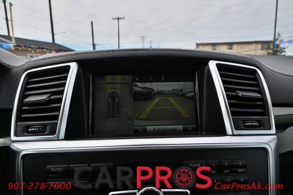 2016 Mercedes-Benz GL 450 Premium Package - All Wheel Drive - Front / Rear Heated Leather Seats - Panoramic Sunroof - Harman/Kardon Speakers - 3rd Row Seating - Tow Package - Bi-Xenon Headlights - Blind Spot Assist Anchorage AK