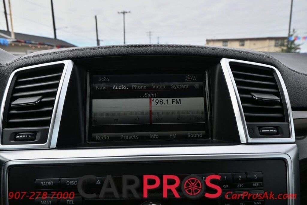 2016 Mercedes-Benz GL 450 Premium Package - All Wheel Drive - Front / Rear Heated Leather Seats - Panoramic Sunroof - Harman/Kardon Speakers - 3rd Row Seating - Tow Package - Bi-Xenon Headlights - Blind Spot Assist Anchorage AK
