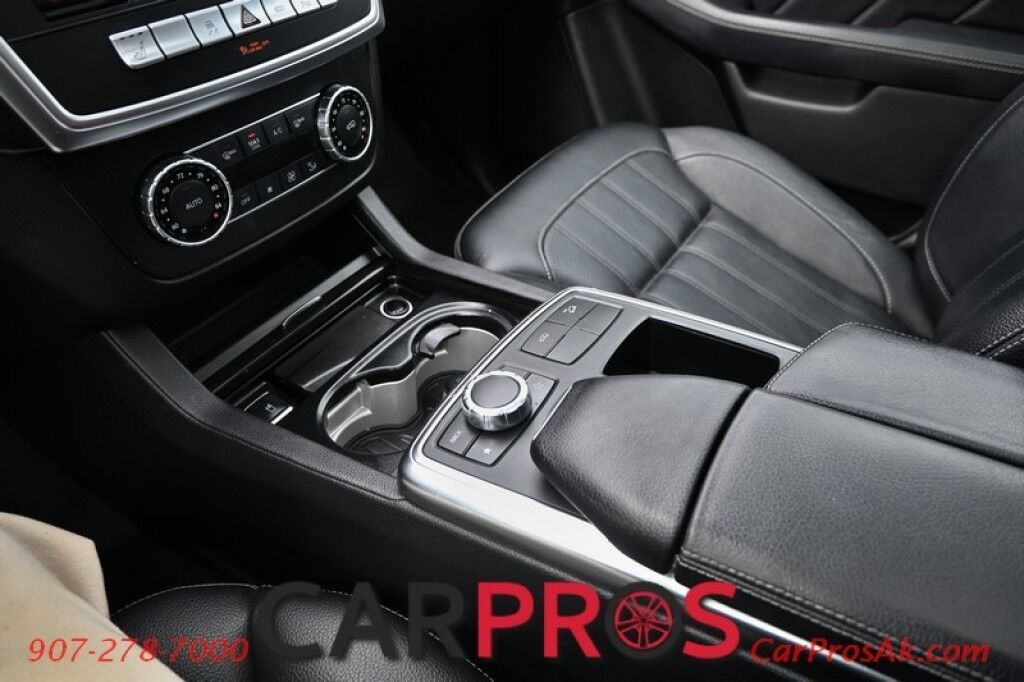 2016 Mercedes-Benz GL 450 Premium Package - All Wheel Drive - Front / Rear Heated Leather Seats - Panoramic Sunroof - Harman/Kardon Speakers - 3rd Row Seating - Tow Package - Bi-Xenon Headlights - Blind Spot Assist Anchorage AK