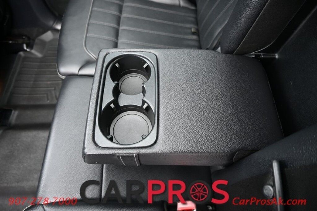 2016 Mercedes-Benz GL 450 Premium Package - All Wheel Drive - Front / Rear Heated Leather Seats - Panoramic Sunroof - Harman/Kardon Speakers - 3rd Row Seating - Tow Package - Bi-Xenon Headlights - Blind Spot Assist Anchorage AK