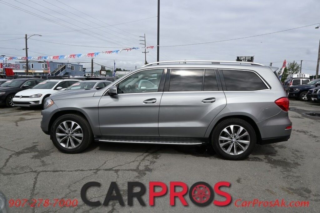 2016 Mercedes-Benz GL 450 Premium Package - All Wheel Drive - Front / Rear Heated Leather Seats - Panoramic Sunroof - Harman/Kardon Speakers - 3rd Row Seating - Tow Package - Bi-Xenon Headlights - Blind Spot Assist Anchorage AK