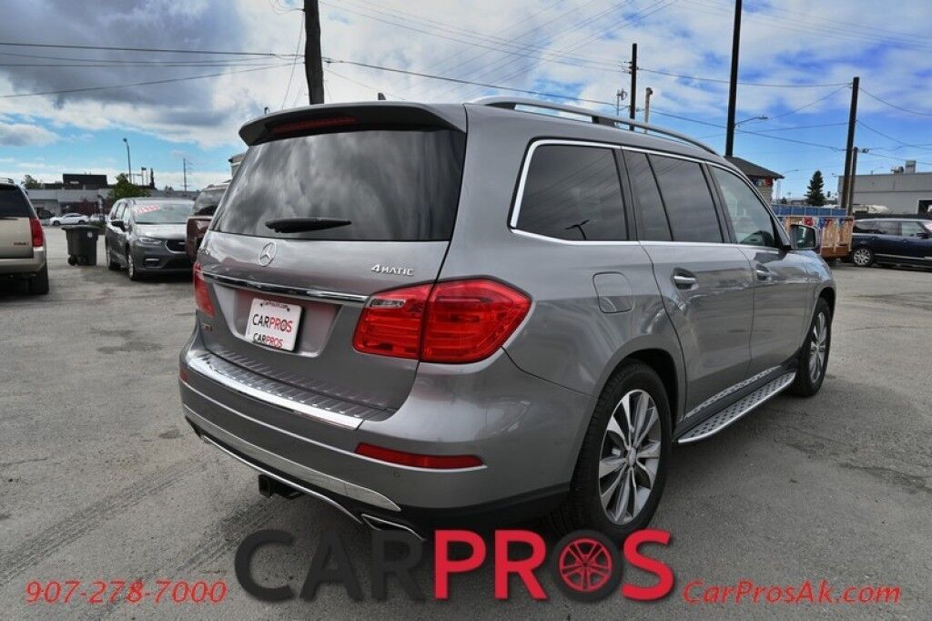2016 Mercedes-Benz GL 450 Premium Package - All Wheel Drive - Front / Rear Heated Leather Seats - Panoramic Sunroof - Harman/Kardon Speakers - 3rd Row Seating - Tow Package - Bi-Xenon Headlights - Blind Spot Assist Anchorage AK