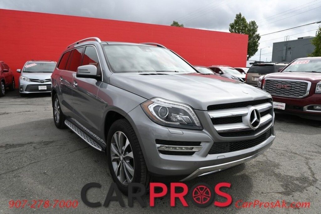 2016 Mercedes-Benz GL 450 Premium Package - All Wheel Drive - Front / Rear Heated Leather Seats - Panoramic Sunroof - Harman/Kardon Speakers - 3rd Row Seating - Tow Package - Bi-Xenon Headlights - Blind Spot Assist Anchorage AK