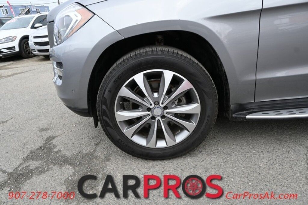 2016 Mercedes-Benz GL 450 Premium Package - All Wheel Drive - Front / Rear Heated Leather Seats - Panoramic Sunroof - Harman/Kardon Speakers - 3rd Row Seating - Tow Package - Bi-Xenon Headlights - Blind Spot Assist Anchorage AK