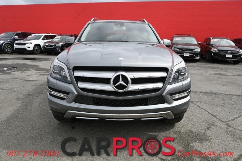 2016 Mercedes-Benz GL 450 Premium Package - All Wheel Drive - Front / Rear Heated Leather Seats - Panoramic Sunroof - Harman/Kardon Speakers - 3rd Row Seats 7 - Bi-Xenon Headlights - Blind Spot Assist - Tow Package Anchorage AK
