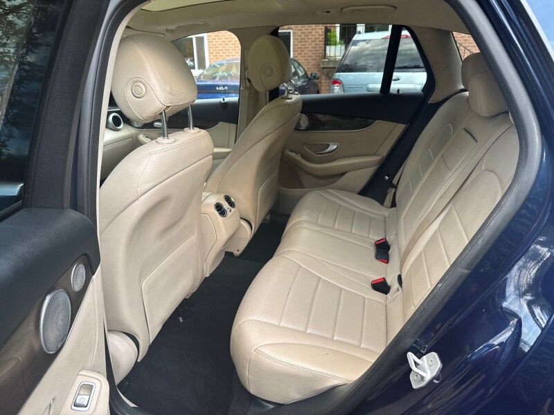 2016 Mercedes-Benz GLC 300 4MATIC w/ Premium and Multimedia Packages Arlington VA