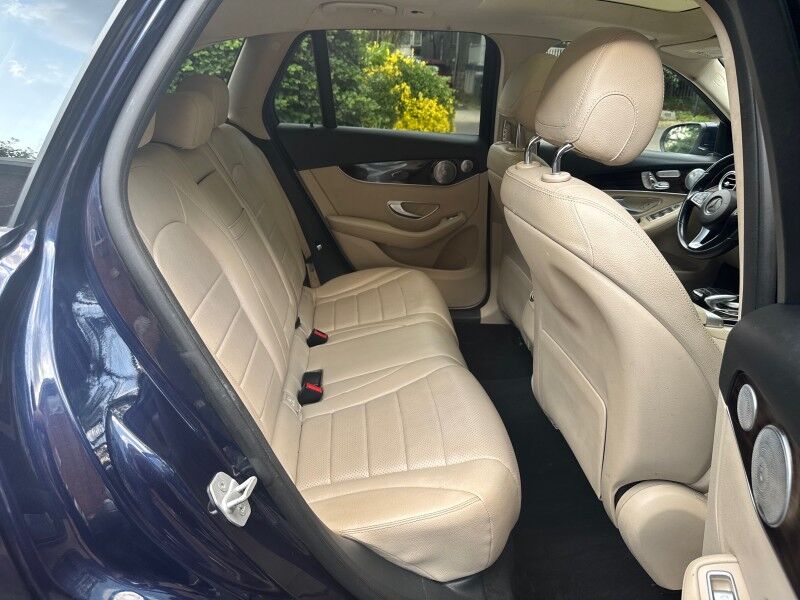 2016 Mercedes-Benz GLC 300 4MATIC w/ Premium and Multimedia Packages Arlington VA