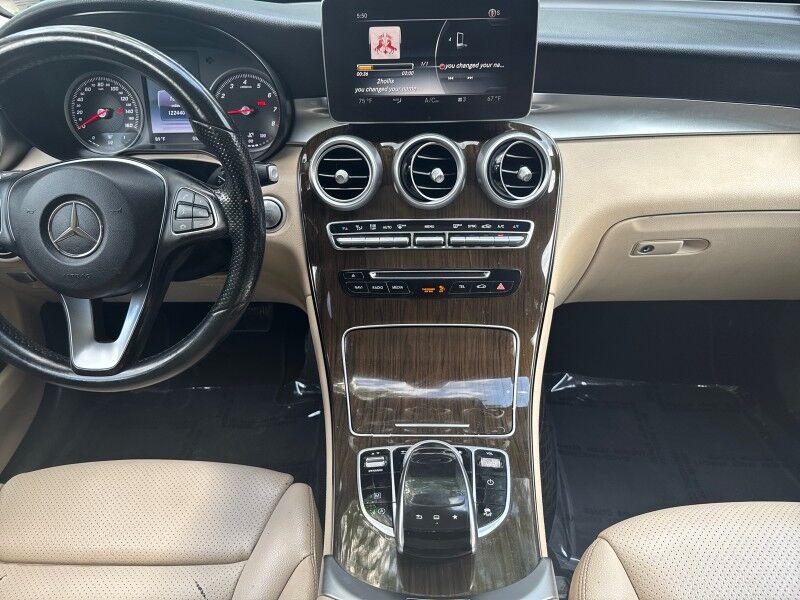 2016 Mercedes-Benz GLC 300 4MATIC w/ Premium and Multimedia Packages Arlington VA
