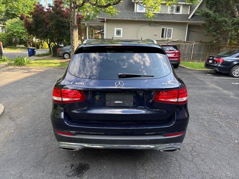 2016 Mercedes-Benz GLC 300 4MATIC w/ Premium and Multimedia Packages Arlington VA