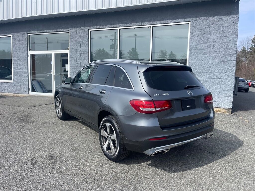 2016 Mercedes-Benz GLC GLC 300 Orange MA