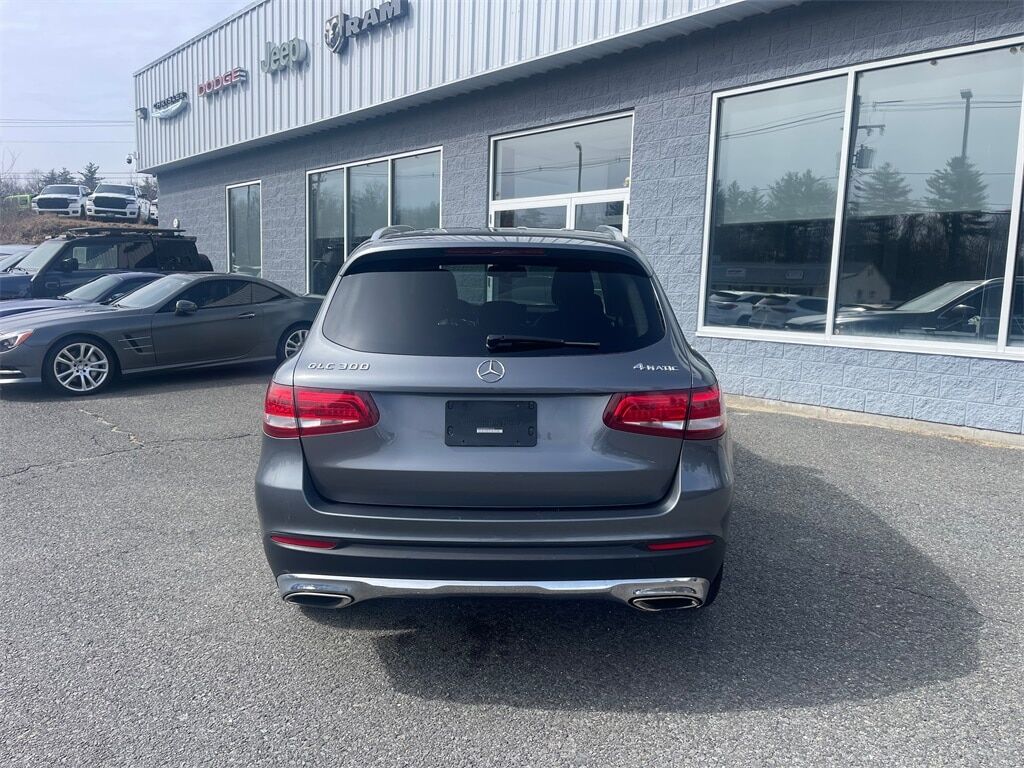 2016 Mercedes-Benz GLC GLC 300 Orange MA