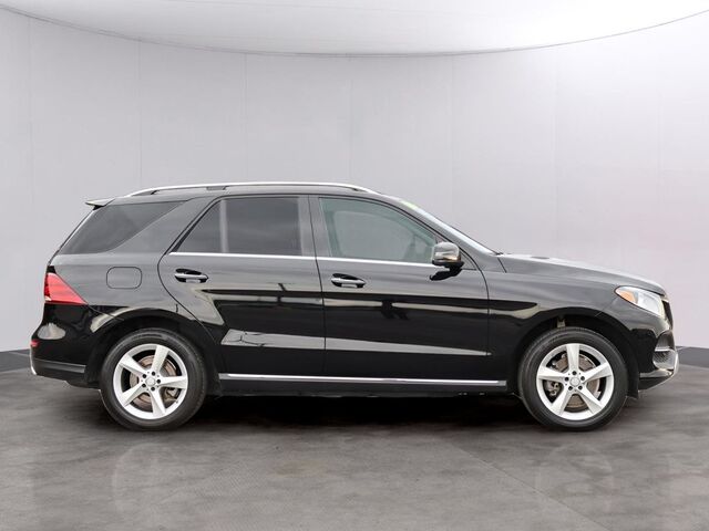 2016 Mercedes-Benz GLE GLE 300d Oshkosh WI 2016 Mercedes-Benz GLE GLE 300d Oshkosh WI