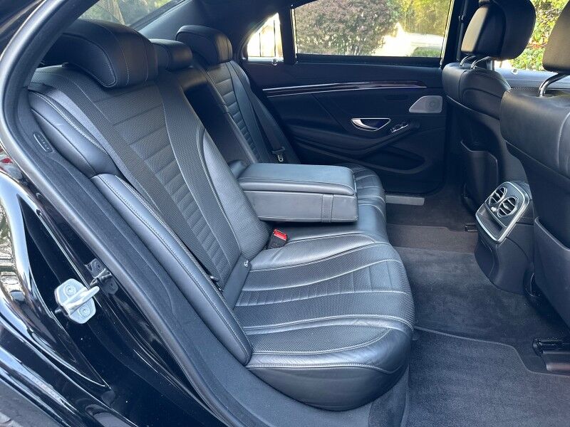 2016 Mercedes-Benz S-Class S 550 4MATIC Sedan AWD/4WD w/ Sport Package Arlington VA