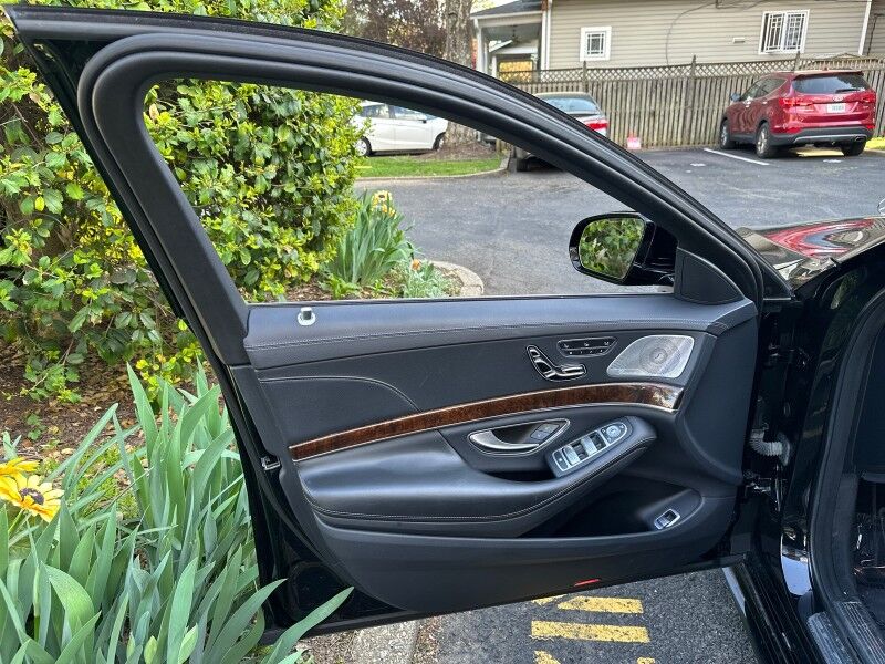 2016 Mercedes-Benz S-Class S 550 4MATIC Sedan AWD/4WD w/ Sport Package Arlington VA